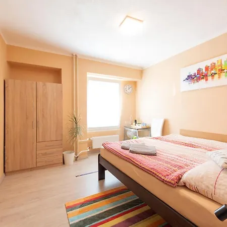 Homestay Cozy At Metro Station, Private Bathroom, 9minutes Oldtown, 15minutes Airport, Wifi