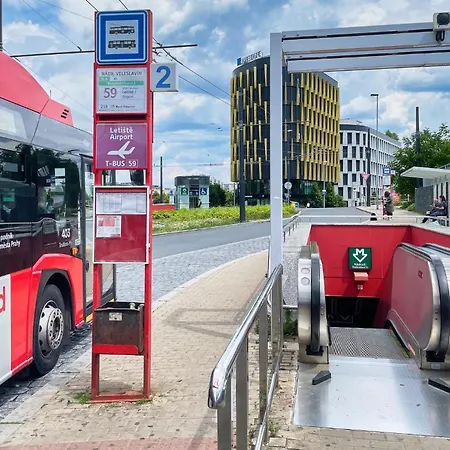 Cozy At Metro Station, Private Bathroom, 9minutes Oldtown, 15minutes Airport, Wifi Accommodatie bij particulieren